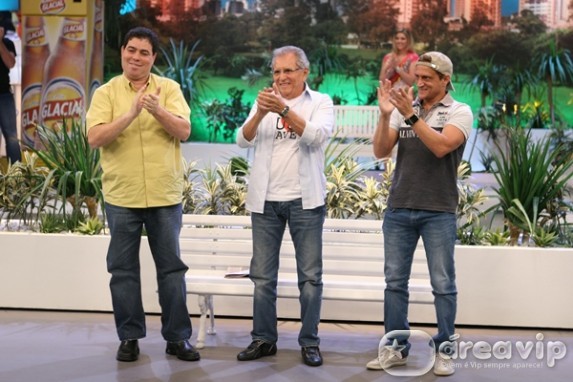 Filho de Chico Anysio homenageia o pai no ‘A Praça é Nossa’
