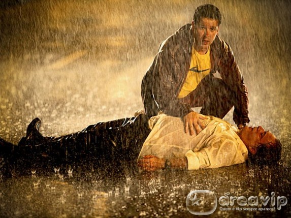 Avenida Brasil - Tufão atropela Genésio