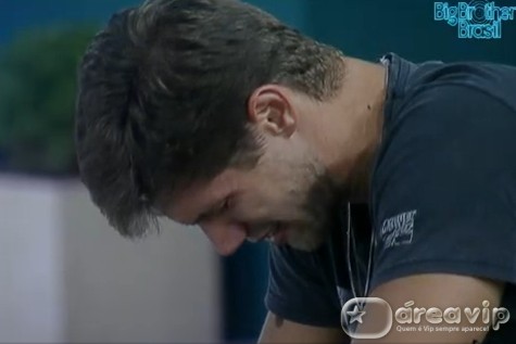 BBB12 - Jonas chora