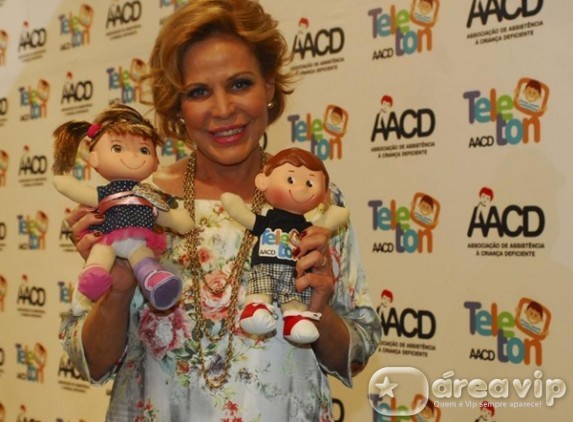 TV Gazeta obriga Claudete Troiano a gravar programa de despedida