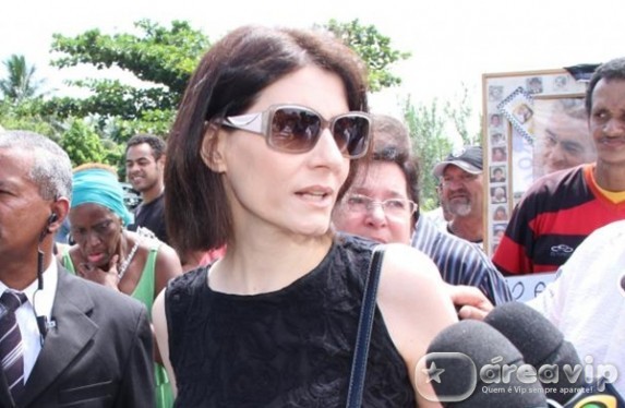 ‘Estou surpresa, porque fui mais forte do que pensei’, diz Malga di Paula sobre despedida de Chico Anysio
