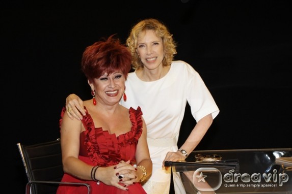 Marília Gabriela recebe Nany People em seu programa