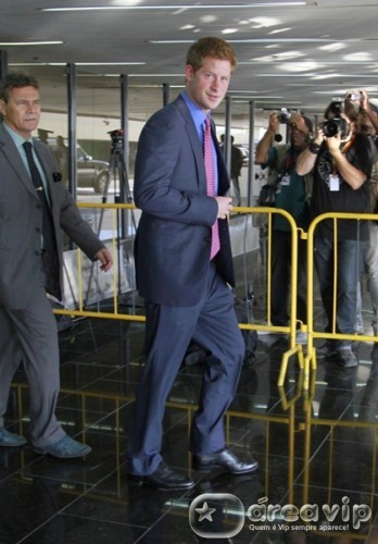 Príncipe Harry chega ao Brasil