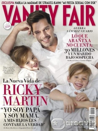 Ricky Martin posa com os filhos para capa de revista