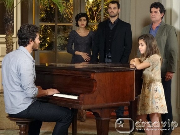 Amor Eterno Amor - Rodrigo para de tocar e todos ficam em estado de choque