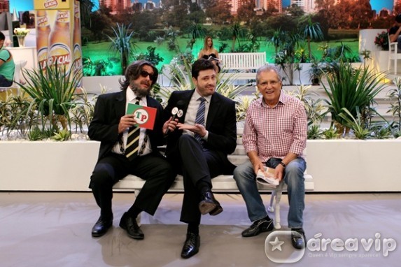 Danilo Gentili participa do ‘A Praça é Nossa’