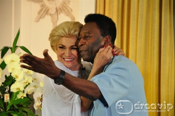 Hebe Camargo entrevista Pelé