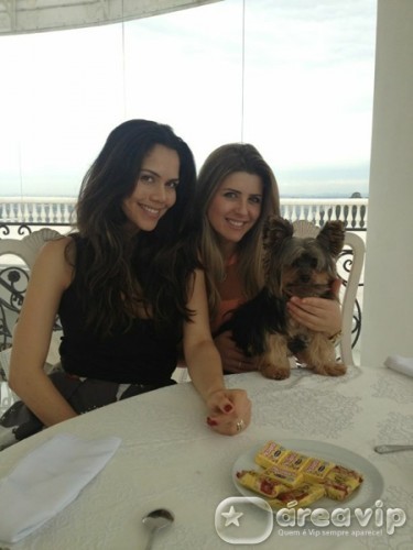 Iris Stefanelli visita Daniela Albuquerque