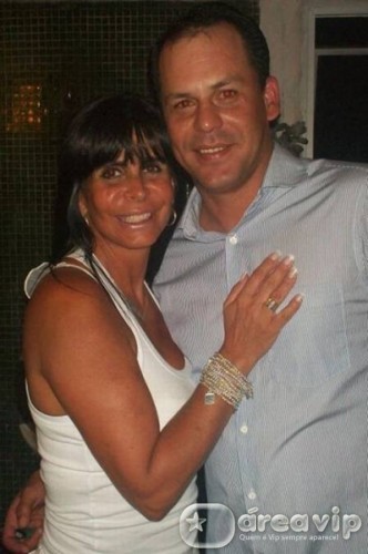 Gretchen se separa do 16º marido
