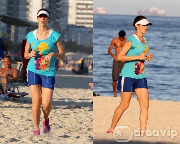 Luana Piovani é clicada correndo em praia carioca