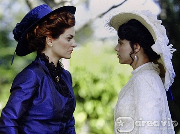 Amor Eterno Amor - Em outra vida, Dolores repreende Alice