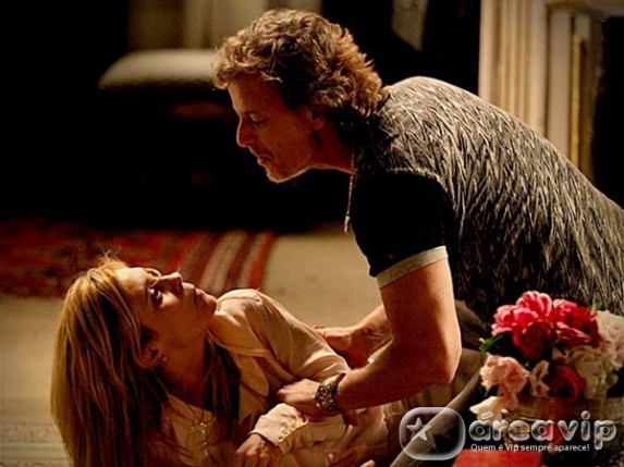 Avenida Brasil - Max bate em Carminha