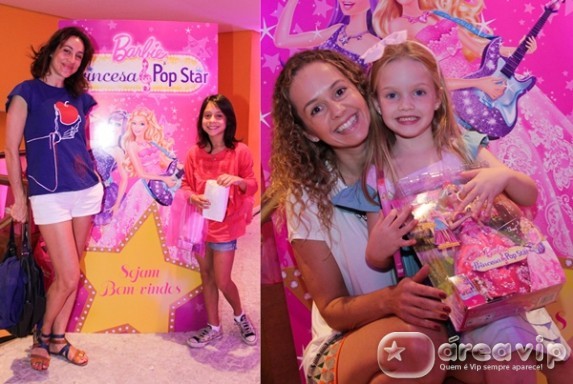 Cynthia e Debora com as filhas