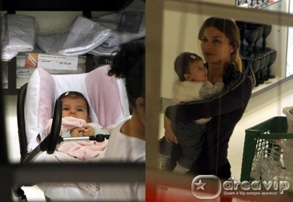Grazi com a filha