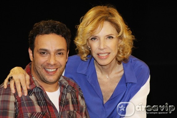“Tive uma babá travesti”, afirma Marcelo Médici no “De Frente Com Gabi”