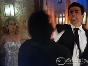 Guerra dos Sexos - Nando parte para cima de Celso