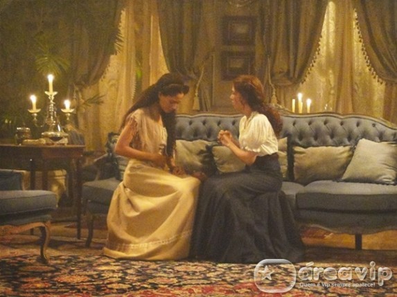 Lado a Lado - Isabel e Laura