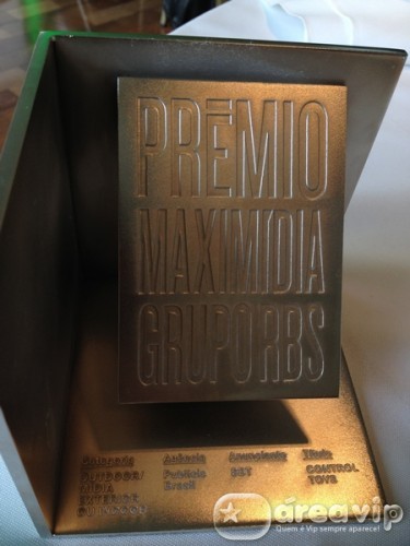 SBT comemora a conquista do Premio Maximidia 2012