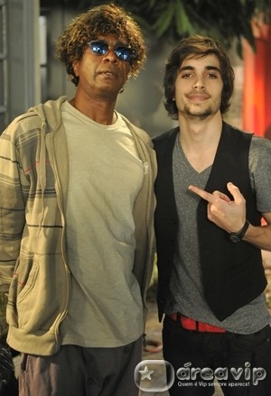 Helio De La Pena - Fiuk