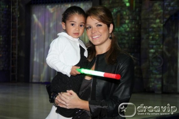 Samara Felippo
