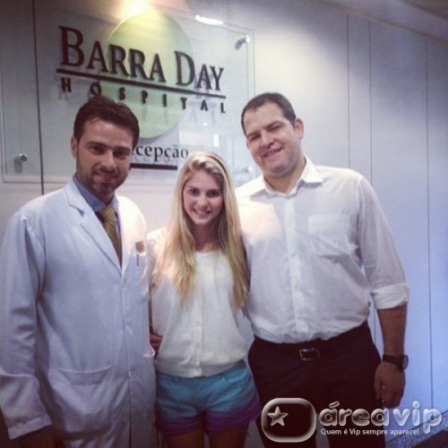 Bárbara Evans coloca silicone