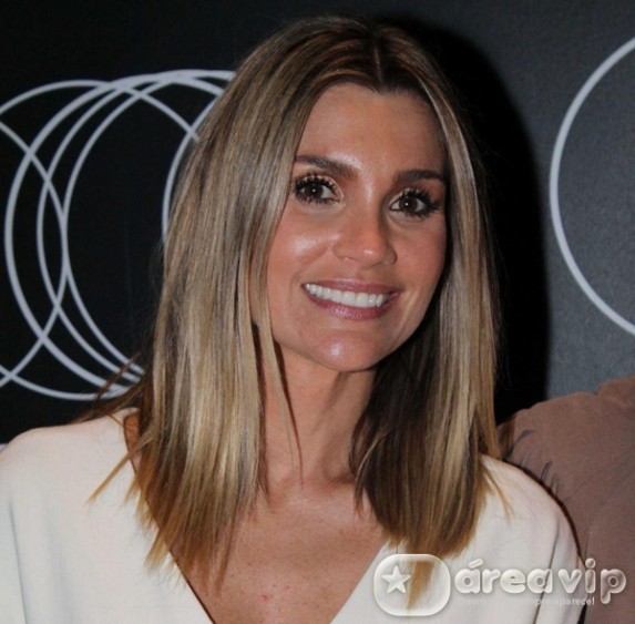Flávia Alessandra estaria enciumada com Nanda Costa