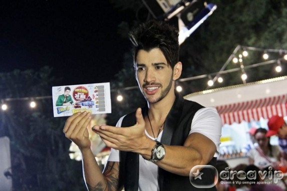 Gusttavo Lima grava comercial