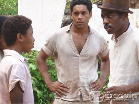 Lado a Lado - Zé Maria e Chico pasmos com a revelação de Olavo