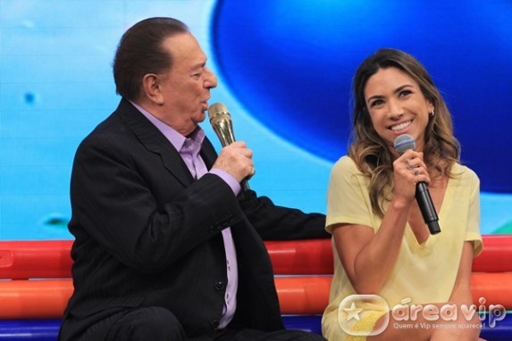 “Sou muito intensa em tudo que faço”, diz Patricia Abravanel no Programa Raul Gil