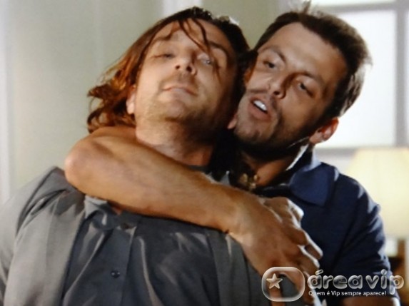 Flor do Caribe - Cassiano domina Alberto