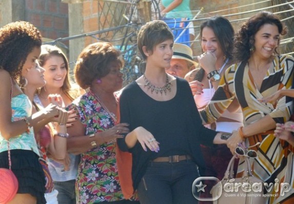 Salve Jorge - Aisha encontra sua familia