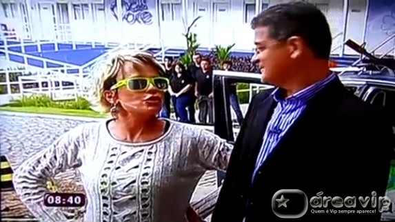 Ana Maria Braga é derrubada por carro sem motorista ao vivo, no “Mais Você” – Veja!