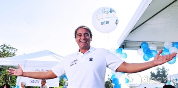Alexandre Borges estrela campanha que será dedicada às mulheres