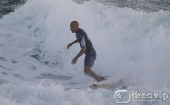 Kelly Slater surfa no Rio