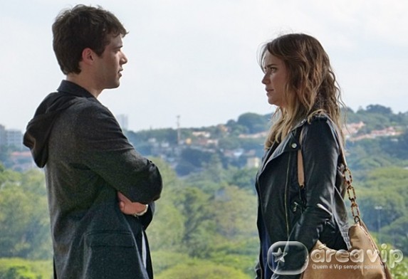 Sangue Bom - Malu cria coragem e diz para Mauricio que o ama