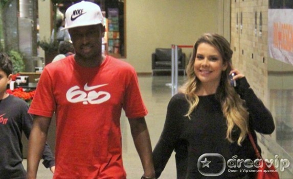 Thiaguinho e Fernanda Souza