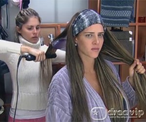 A Fazenda 6 - Barbara faz chapinha nos cabelos escuros de Denise