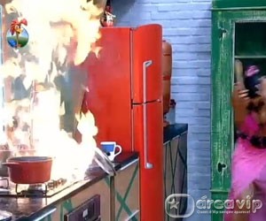 A Fazenda 6 - Panela explode