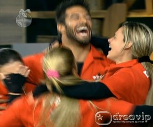 A Fazenda 6 - Peões comemoram