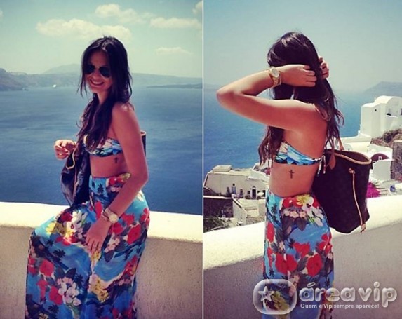 Bruna Marquezine exibe nova tatuagem