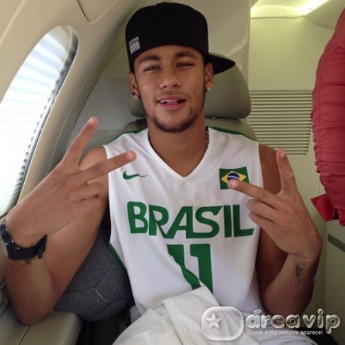 Neymar teria nova namorada