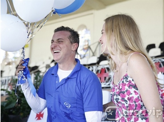 ‘Caldeirão’ comemora aniversário de Luciano Huck