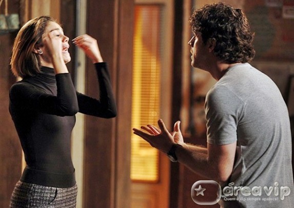 Sangue Bom - Amora e Bento discutem