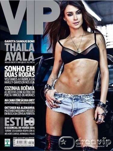 Thaila Ayala posa para revista