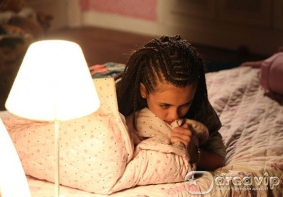 Amor a Vida - Paulinha coloca dreads