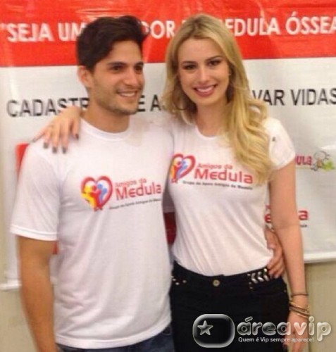 Ex-BBBs Fernanda Keulla e André Martinelli participam de campanha por doação de medula óssea