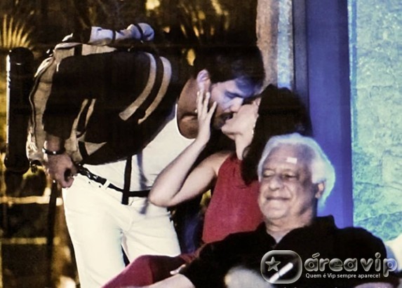 Amor a Vida - Aline e Ninho debocham de Cesar