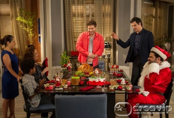 Amor a vida - Felix passa o Natal com Niko