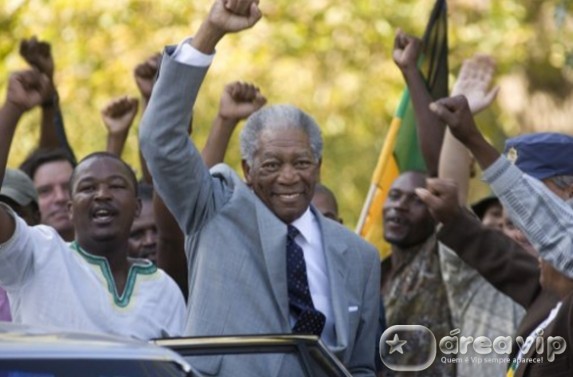 Tela de Sucessos homenageia Nelson Mandela com “Invictus”