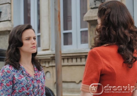 Joia Rara - Amelia desmascara Zefinha